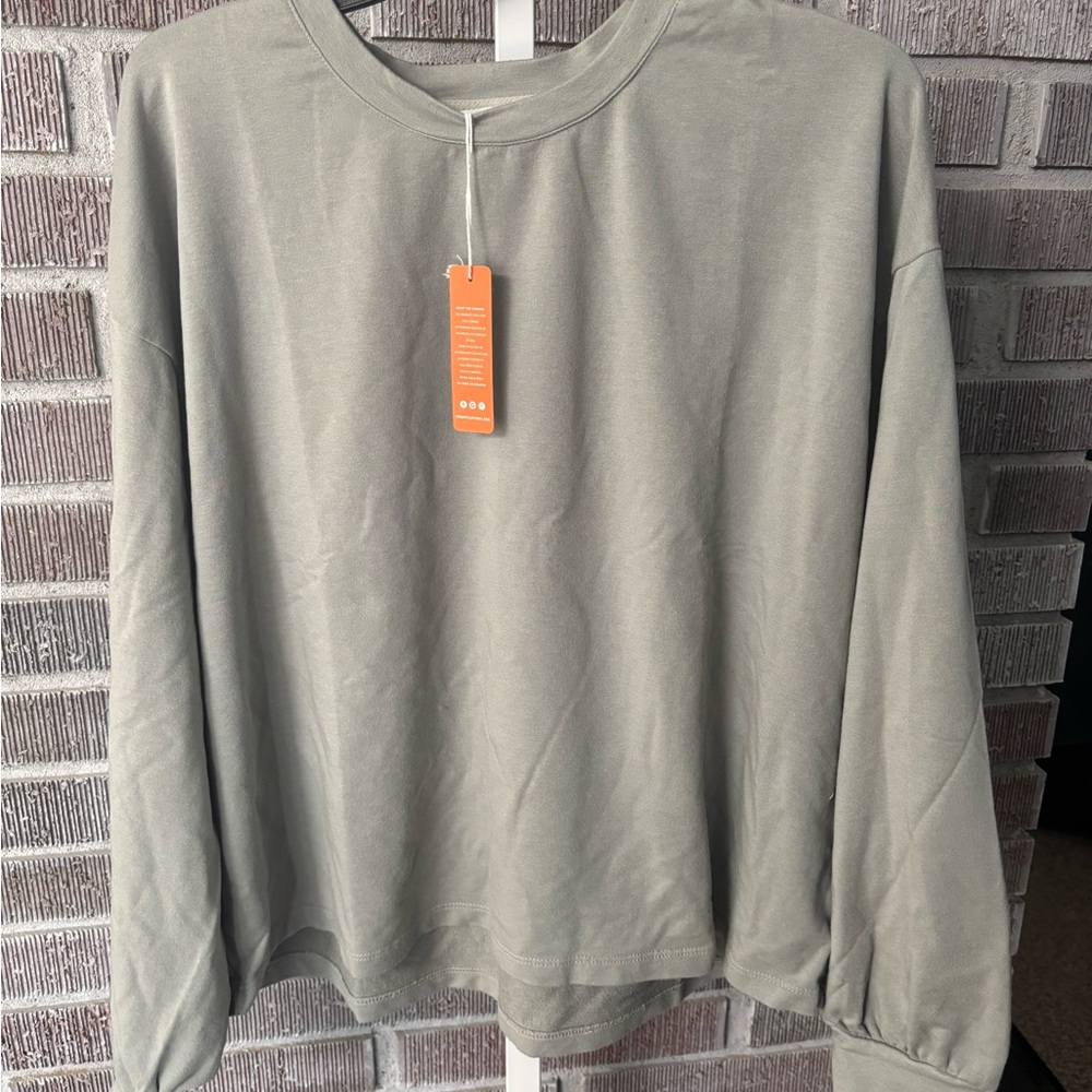 NWT Sundry Top Size 3 (large)